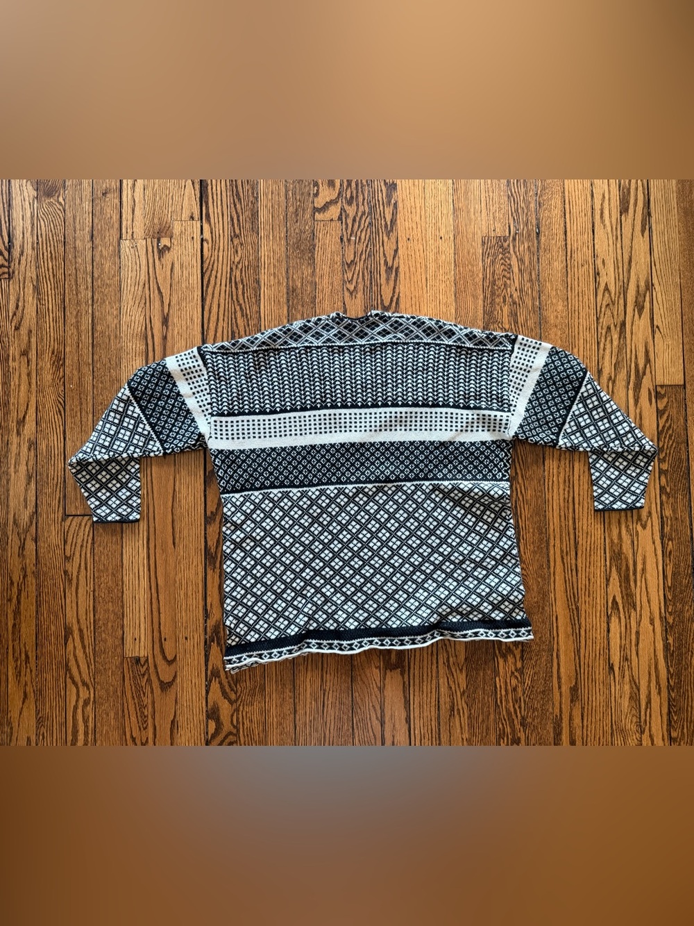 6397 Fair Isle Merino Cashmere Sweater – Black & Ivory – XS - Picture 3 of 4